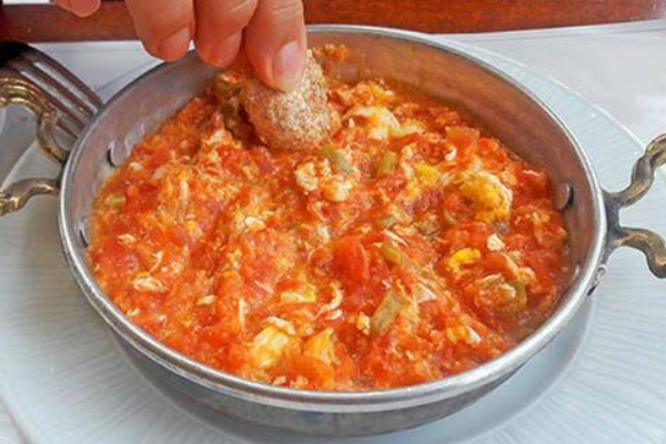 Kaşarlı Menemen