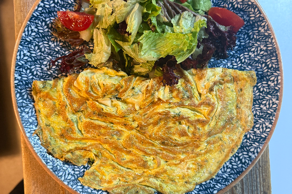 Otlu Peynirli Omlet Tabağı